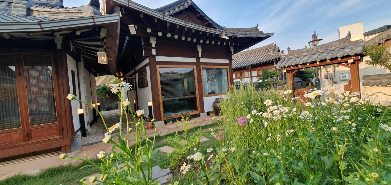 Jahayeon Hanokstay Jeonju Exterior photo