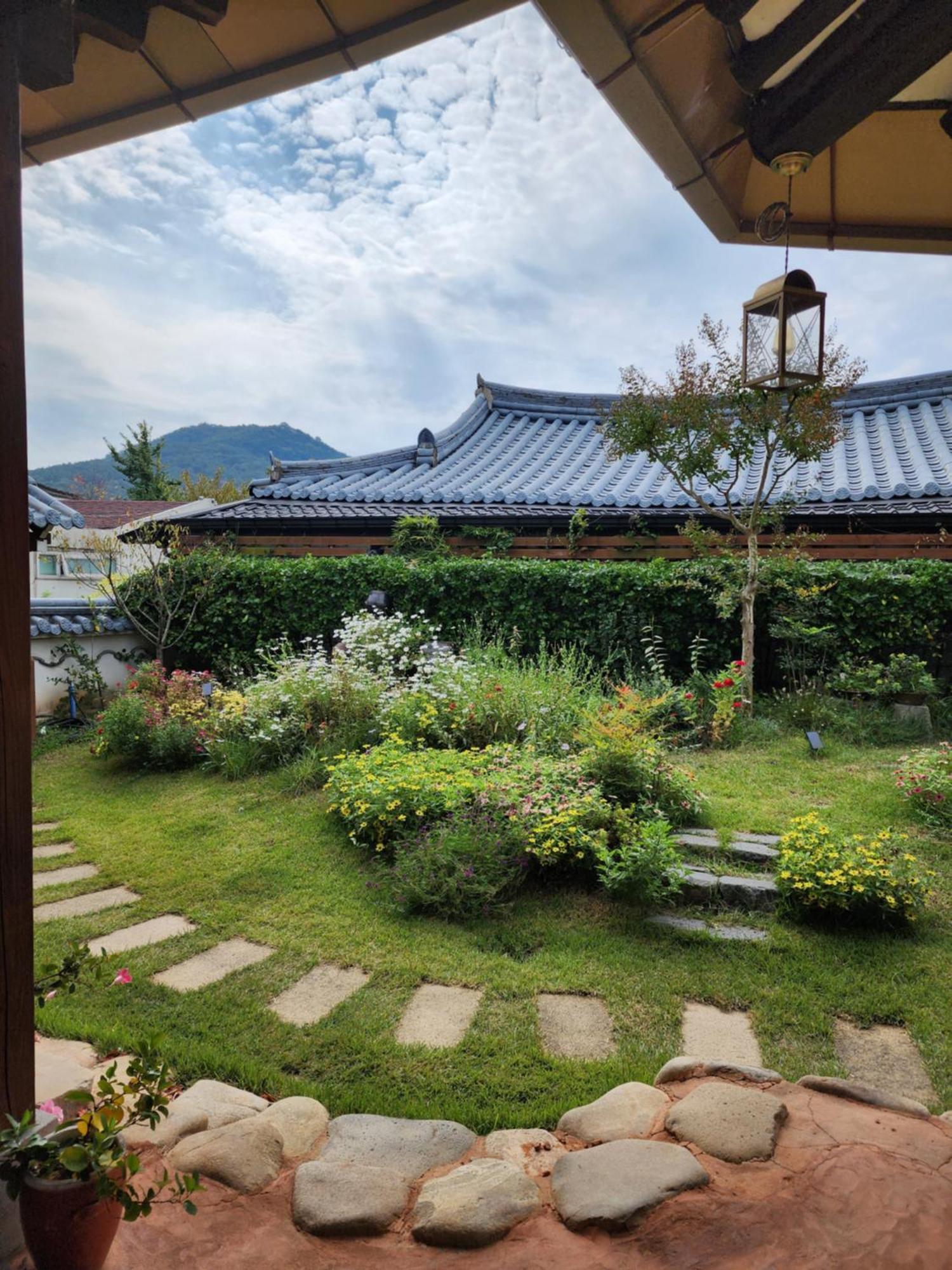 Jahayeon Hanokstay Jeonju Exterior photo