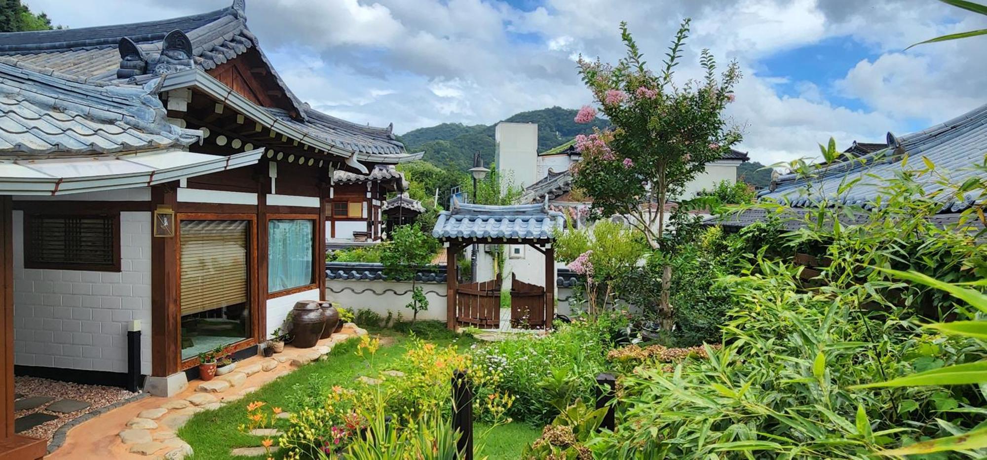 Jahayeon Hanokstay Jeonju Exterior photo