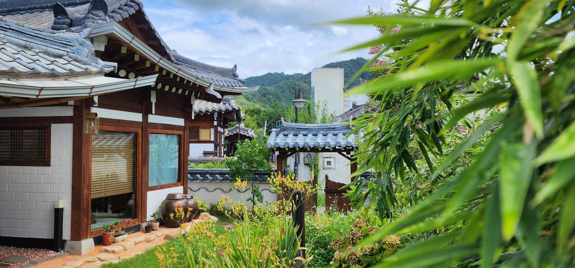 Jahayeon Hanokstay Jeonju Exterior photo